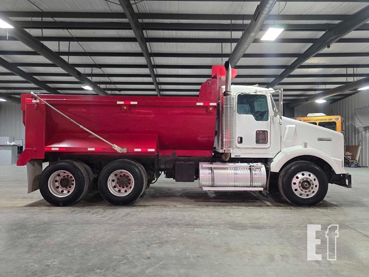 2004-kenworth-t800-image-6