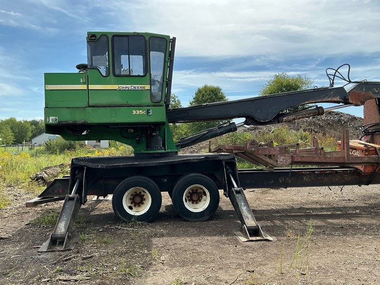 deere-335c-image-6