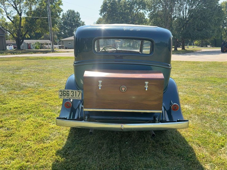 1932-cadillac-v-16-fleetwood-image-4