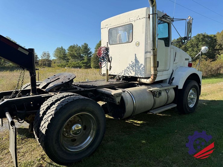 kenworth-t800-image-5