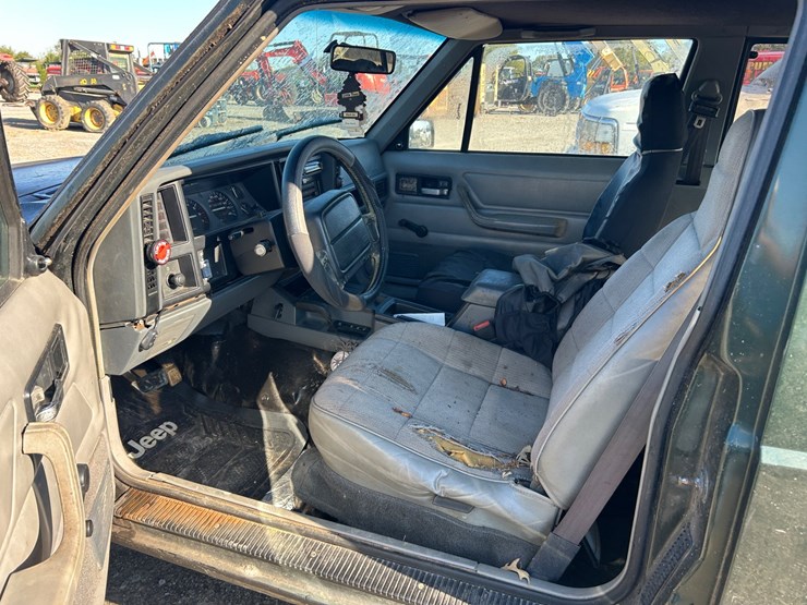 1996-jeep-cherokee-image-7