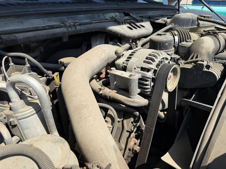 2004-ford-f450-image-43