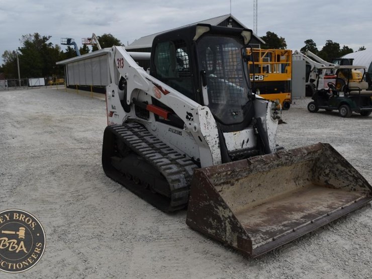2019-bobcat-t770-image-8