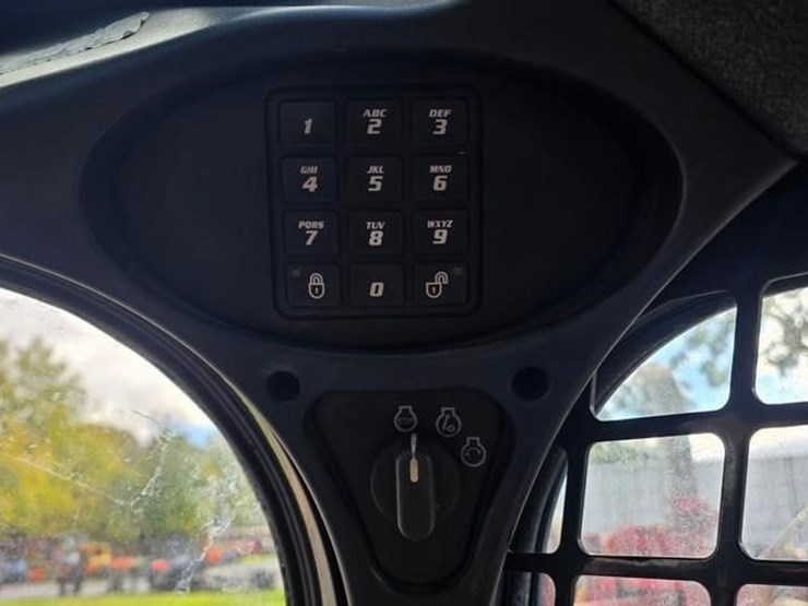 2018-bobcat-s550-image-52
