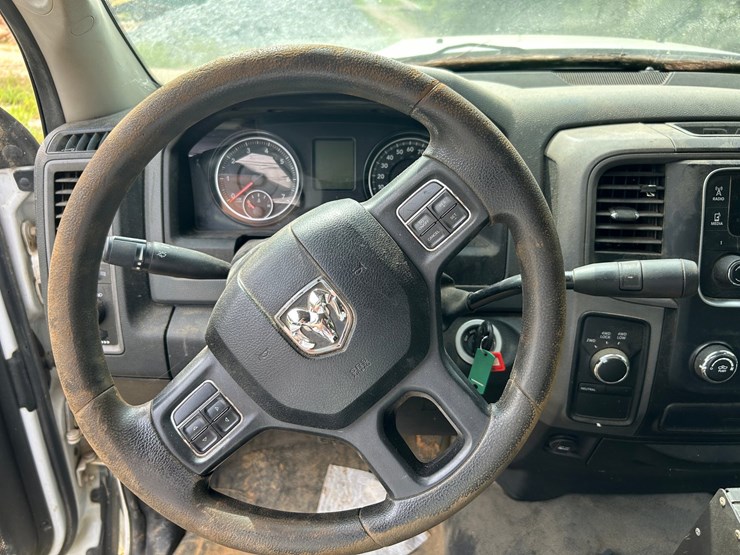 2014-dodge-1500-image-58