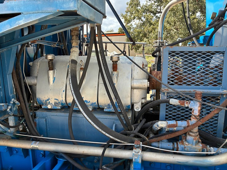 2001-peterbilt-362-image-15
