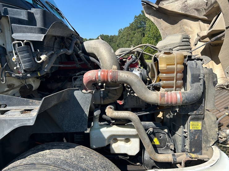2011-international-prostar-image-60