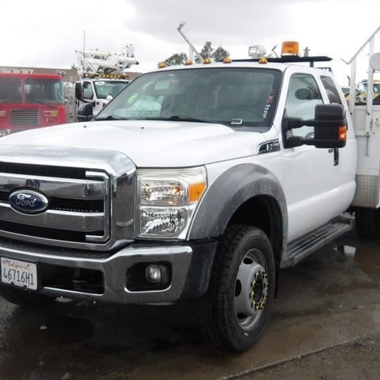 2011 FORD F550