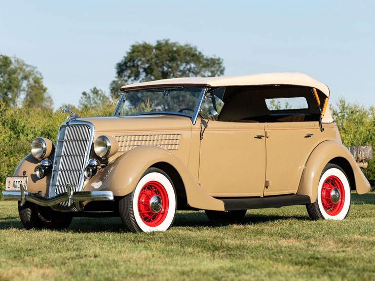1935-ford-deluxe-phaeton-image-1