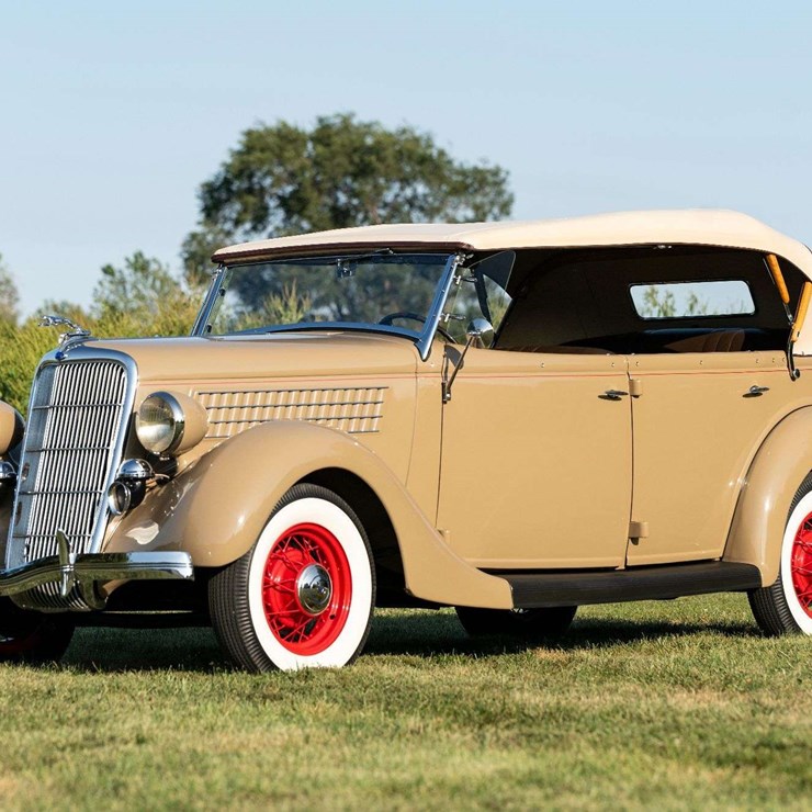 1935 Ford Deluxe Phaeton