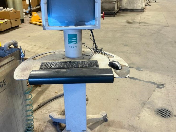 2007-flow-waterjet,-integrated-flying-bridge,-48"-x-96"-cutting-capacity,-flow-portable-pedestal-con-image-7