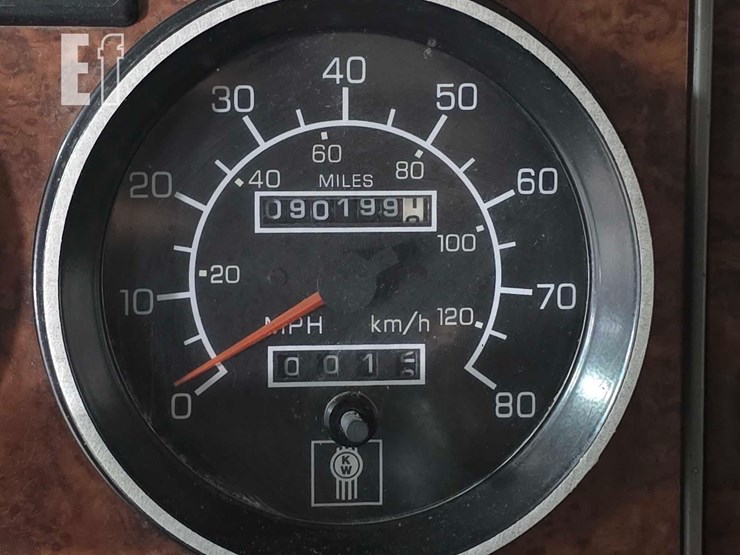2004-kenworth-t800-image-13