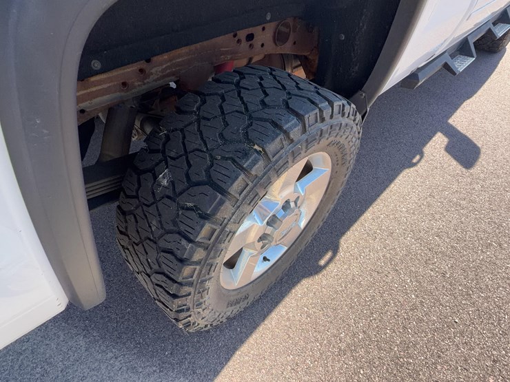 2019-gmc-sierra-2500-image-14
