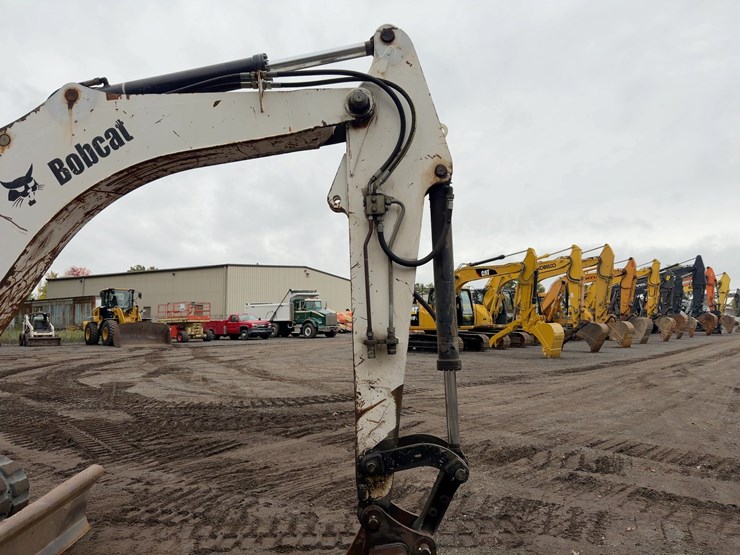 2005-bobcat-442-image-10