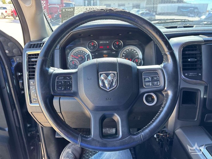 2013-dodge-1500-image-14