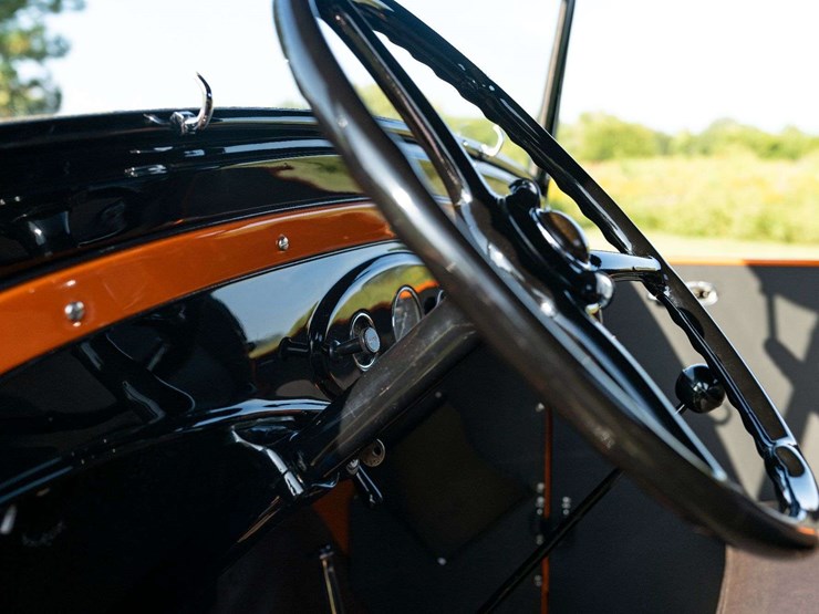 1933-ford-v8-roadster-pickup-image-30