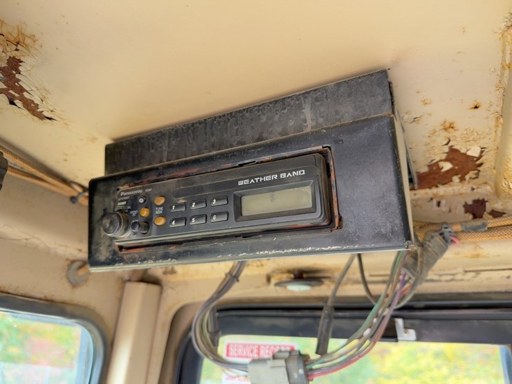 2000-caterpillar-d5c-lgp-image-34