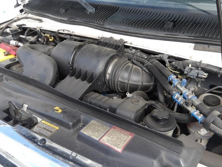 2016-ford-e450-image-8