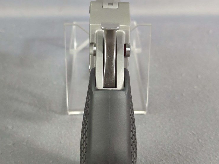 bond-arms-xlv-.45-acp-pistol-sn#-xlv002739,-,-in-original-hard-case-image-5