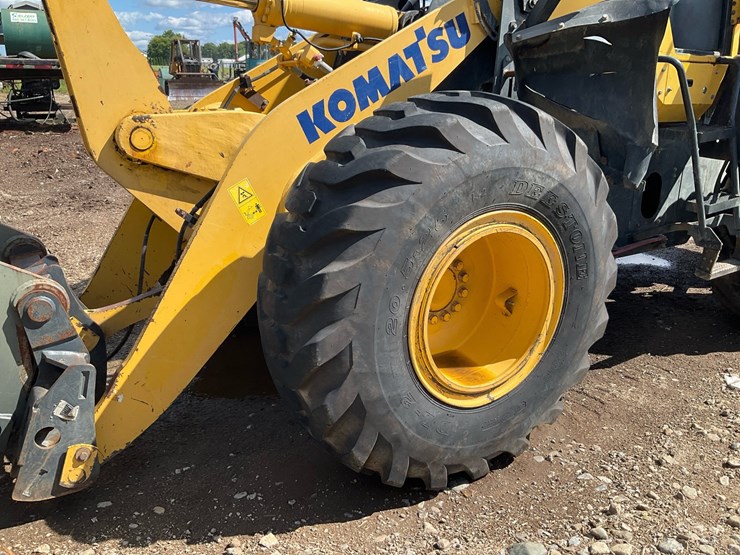2016-komatsu-wa200-7-image-27