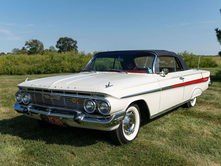 1961-chevrolet-impala-convertible-unrestored-original-image-46