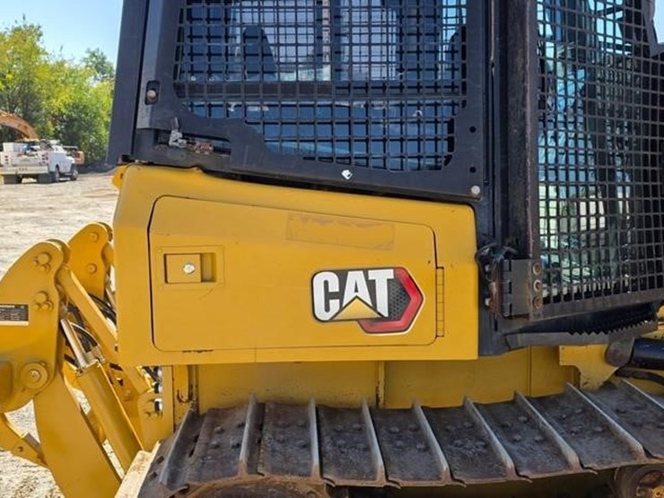 2021-caterpillar-d3-image-32