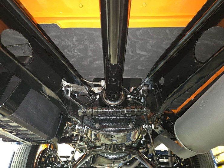 1933-ford-v8-roadster-pickup-image-134