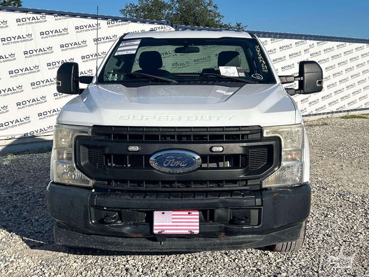 2022-ford-f350-image-21