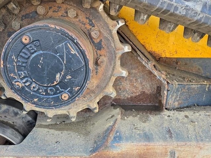 2019-deere-333g-image-17