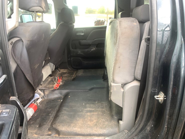 2018-chevrolet-silverado-2500hd-image-9
