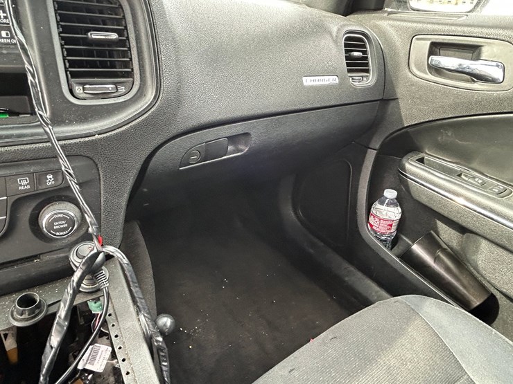 #10580-•-2011-dodge-charger-sedan-2b3cl1cg5bh575262-inv#10580-image-46