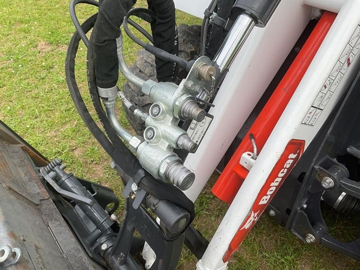 #1041-•-2022-bobcat-uw56-tool-cat-138036-image-17