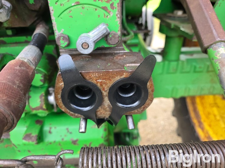 1982-john-deere-4240-image-11