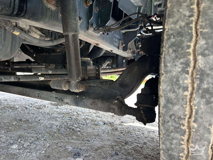 2019-international-cv515-s/a-landscape-dump-truck-image-22
