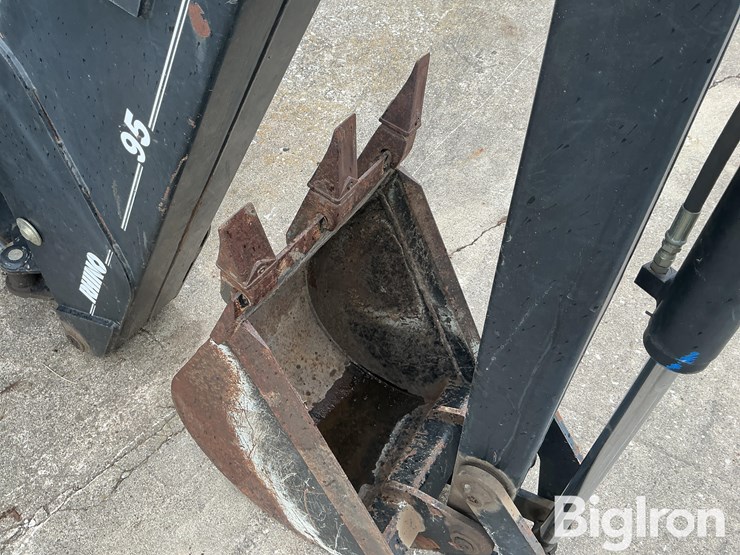 rhino-bh95-3-pt-backhoe-image-19