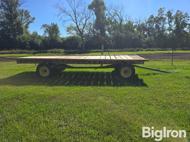 john-deere-flat-rack-image-4