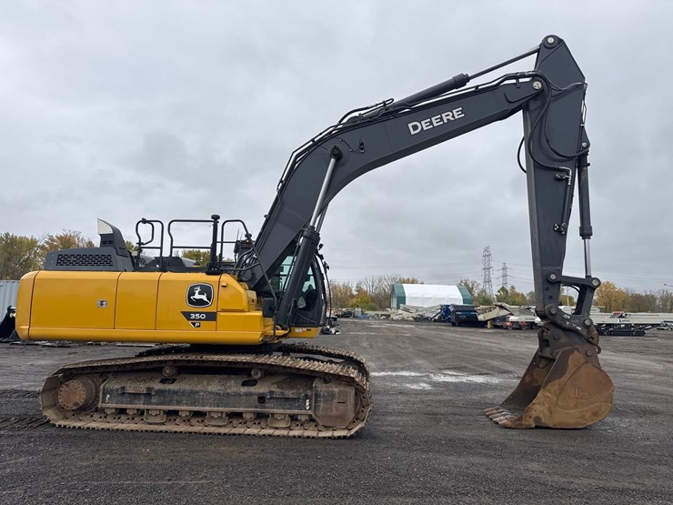 2023-john-deere-350-image-2