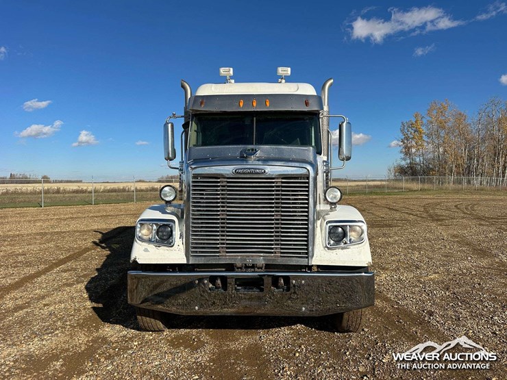 2012-freightliner-coronado-122-image-74