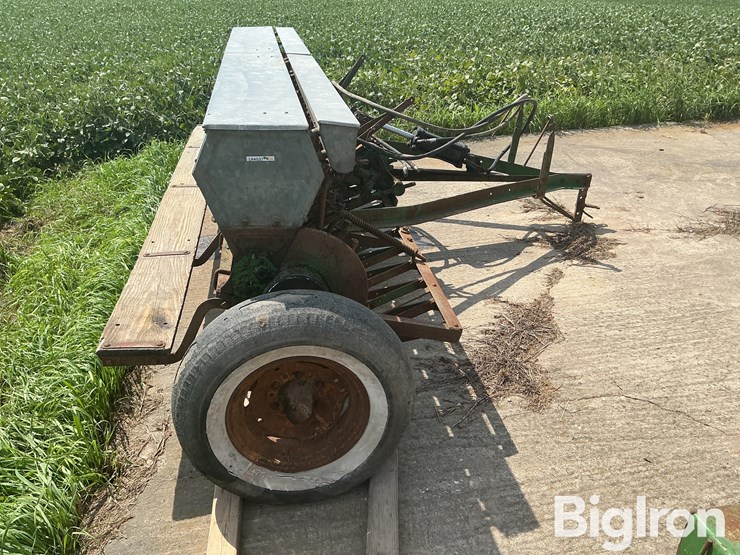 john-deere-10-image-4