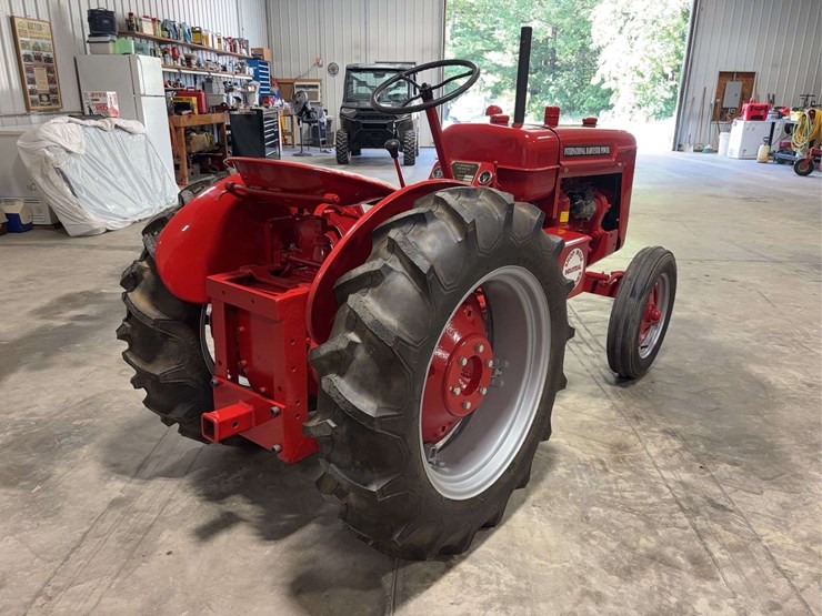 international-harvester-shop-mule-image-5
