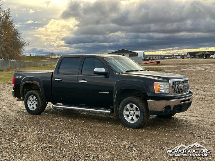 2011-gmc-1500-image-2