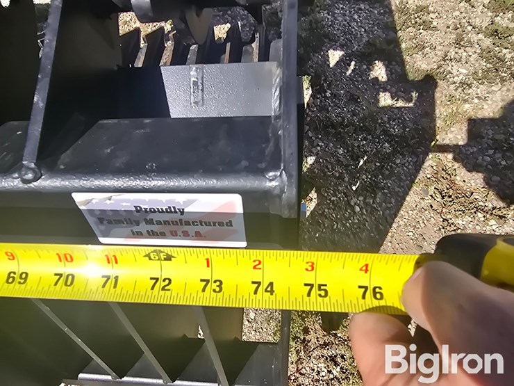 skid-steer-grapple-bucket-image-17