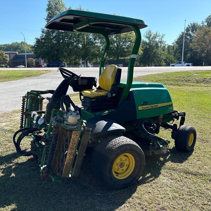 JOHN DEERE 7700
