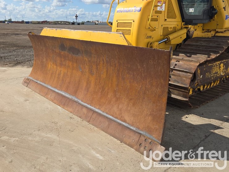 2023-komatsu-d61px-image-22
