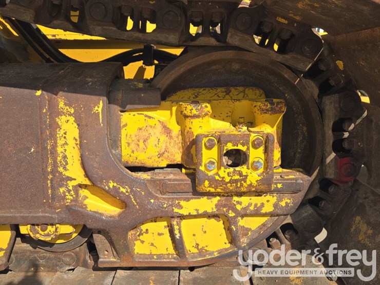 2023-komatsu-d61px-image-19