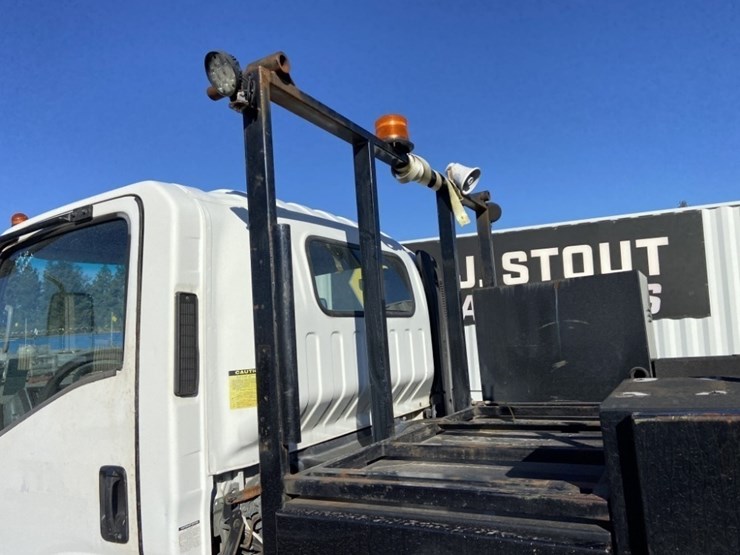 2013-isuzu-npr-image-41