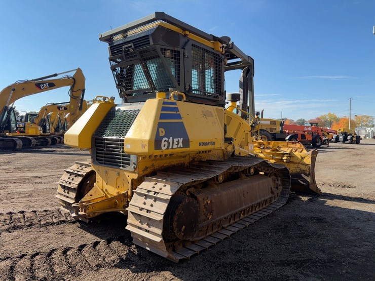 2014-komatsu-d61ex-23-image-5