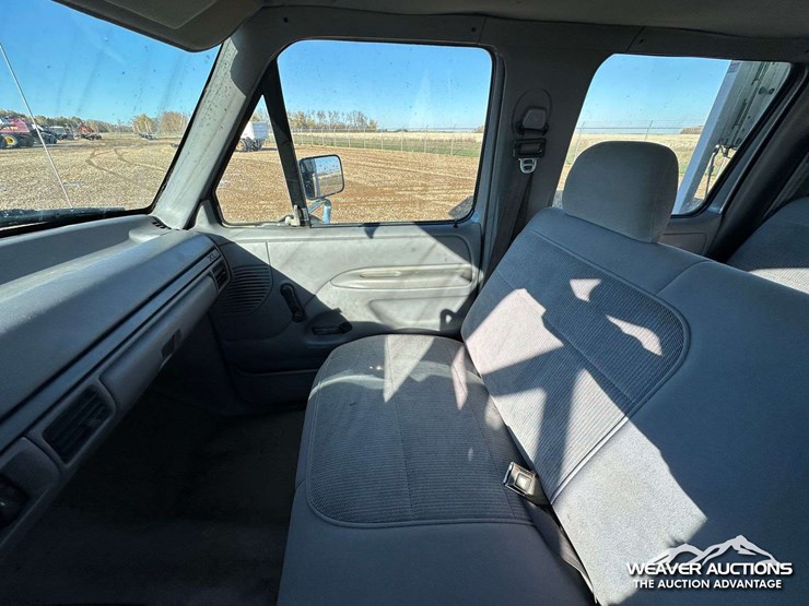 1995-ford-f350-image-8