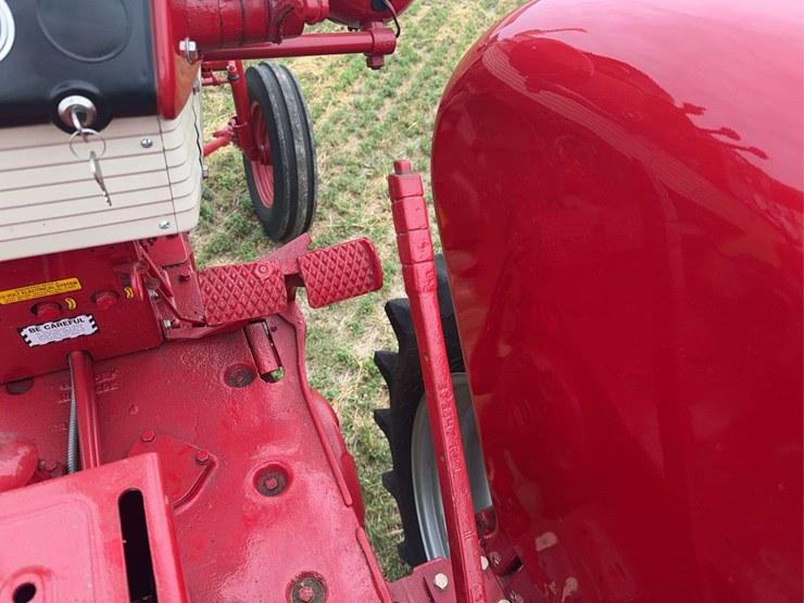 farmall-560-lp-hi-clear-image-43