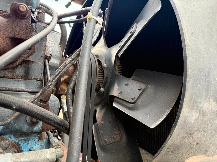 mack-dm690s-image-49